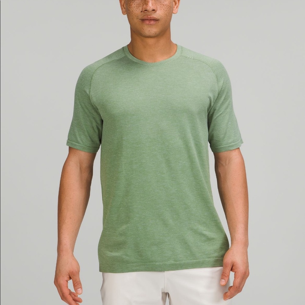 Lululemon mens metal vent tech short sleeve shirt